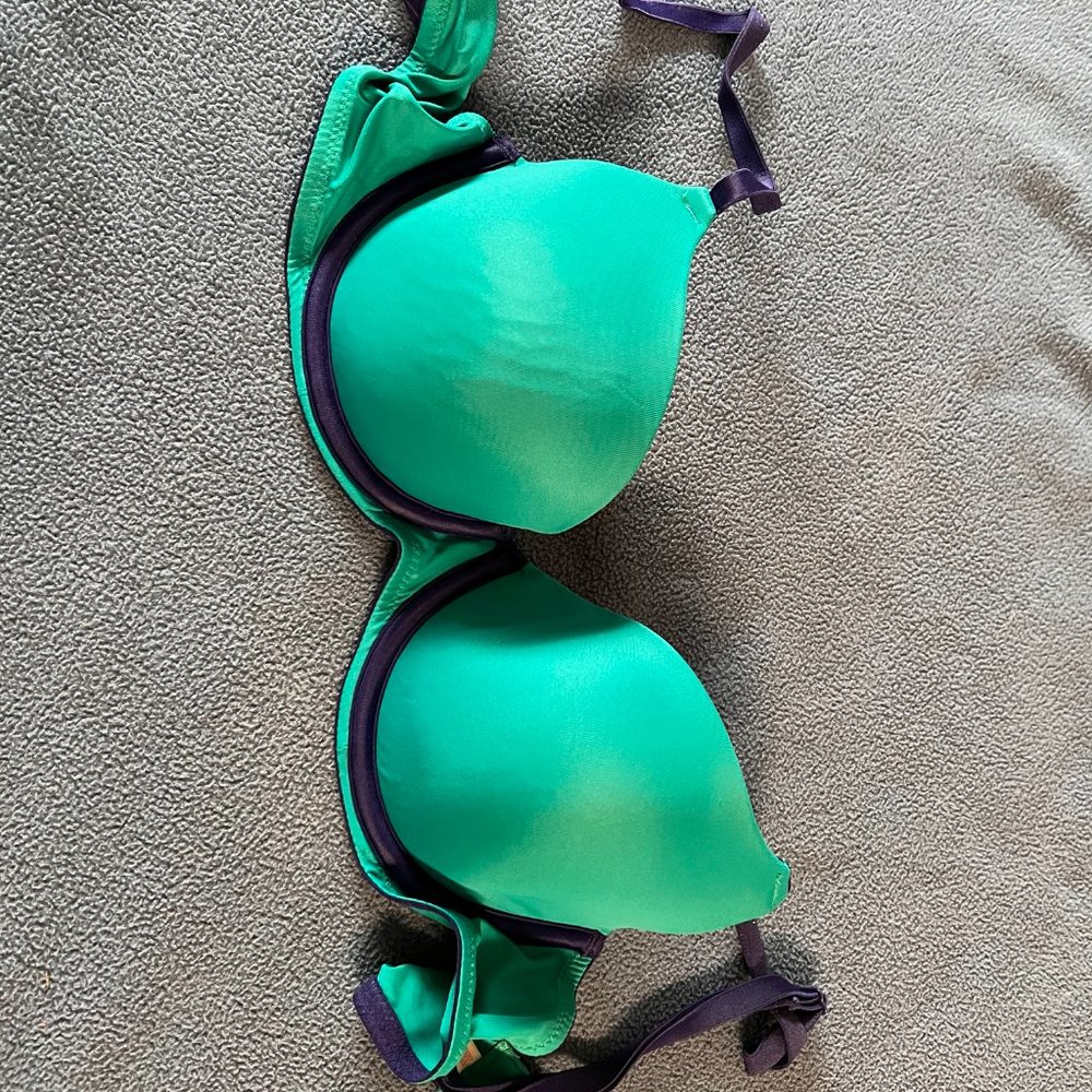 VS Pink Bra